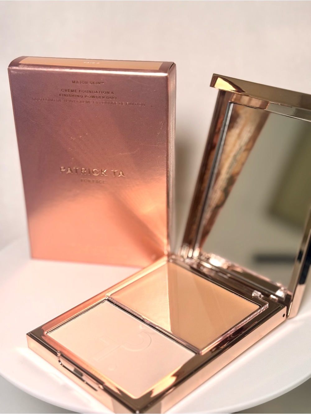 Patrick Ta Major Skin Creme Foundation & Finishing Powder Duo neutral 2 $52